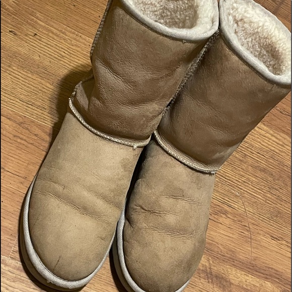 UGG Shoes - Ugg boots classic short woman size 10